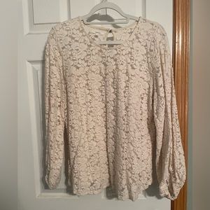 Very pretty ivory sweater
